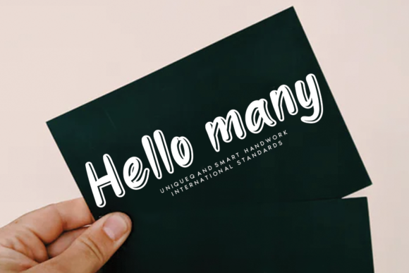 Hello Many Font: A Flowing Display Typeface for Digital Creativity